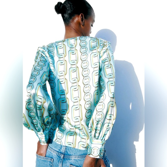 ZARA Chain Print Long Sleeve Sky Blue Top XS NWT - Picture 4 of 10